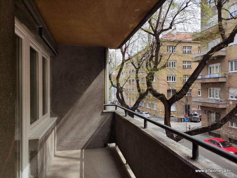 Marticeva Districkt, 83m2, II kat sa liftom, prostor za dugorocni najam